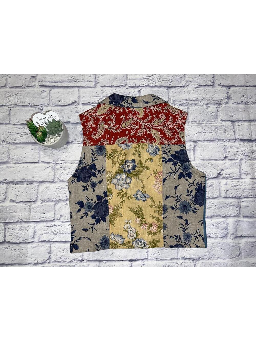 Vintage vest  Signature by Jerell Size Small - Picture 3 of 8